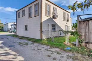 5019 Ave M 1/2, Galveston, TX 77551 - Photo 38