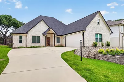 229 Blue Hill Drive, Montgomery, TX 77356 - Photo 2