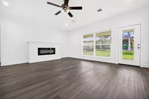 229 Blue Hill Dr, Montgomery, TX 77356 - Photo 8