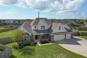 9642 Keeneland Cir, Mont Belvieu, TX 77523 - Photo 1