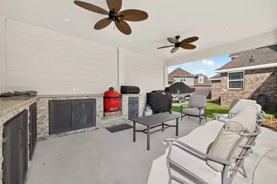 9642 Keeneland Circle, Mont Belvieu, TX 77523 - Photo 44