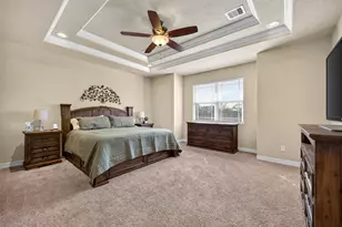9642 Keeneland Cir, Mont Belvieu, TX 77523 - Photo 36
