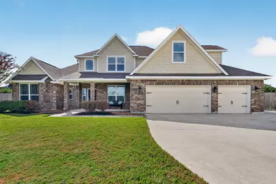 9642 Keeneland Circle, Mont Belvieu, TX 77523 - Photo 4