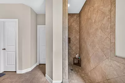 9642 Keeneland Circle, Mont Belvieu, TX 77523 - Photo 42