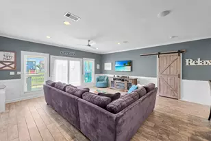 2946 Laguna Dr, Crystal Beach, TX 77650 - Photo 22