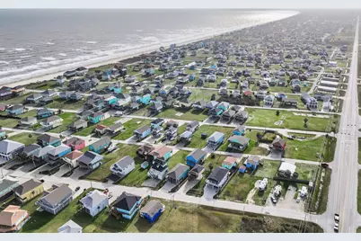 2946 Laguna Drive, Crystal Beach, TX 77650 - Photo 50