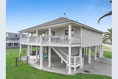 2946 Laguna Drive, Crystal Beach, TX 77650 - Photo 14