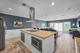 2946 Laguna Dr, Crystal Beach, TX 77650 - Photo 28