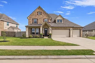 9718 Colonial Downs Dr, Mont Belvieu, TX 77523 - Photo 2