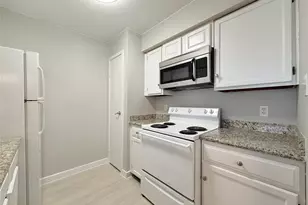 2120 El Paseo St, Houston, TX 77054 - Photo 8