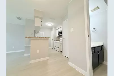 2120 El Paseo Street #705, Houston, TX 77054 - Photo 6