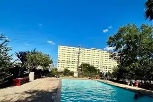 7520 Hornwood Dr, Houston, TX 77036 - Photo 8