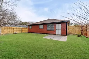 3218 Wuthering Heights Dr, Houston, TX 77045 - Photo 20