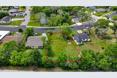 6711 Crestmont Street, Houston, TX 77033 - Photo 10