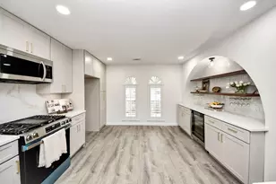 4611 Northrup Dr, Houston, TX 77092 - Photo 12