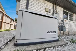 4611 Northrup Dr, Houston, TX 77092 - Photo 34