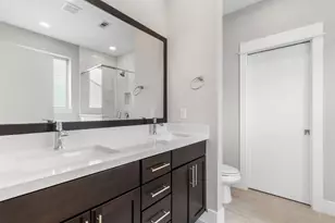 719 Schwartz St, Houston, TX 77020 - Photo 12