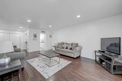 5863 Inwood Drive #3, Houston, TX 77057 - Photo 4