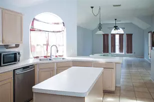 6223 Newbury Dr, Katy, TX 77449 - Photo 10