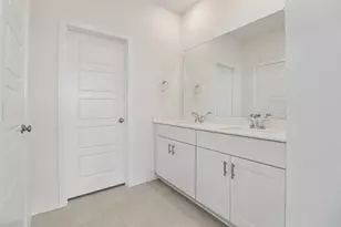 5217 Redbud Vly Dr, Pearland, TX 77584 - Photo 12