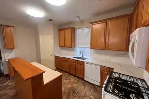 11123 Blue Feather Dr, Houston, TX 77064 - Photo 10