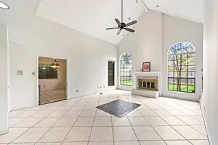 7331 W Hearthstone Green Dr, Houston, TX 77095 - Photo 10