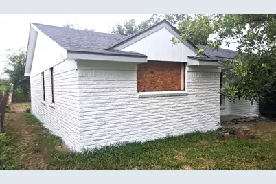 10118 Fairfax Street, Houston, TX 77029 - Photo 1