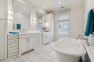2413 Mimosa Dr, Houston, TX 77019 - Photo 20