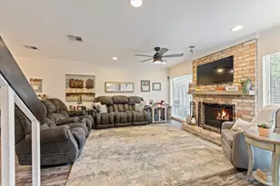 2409 W Settler's Way, The Woodlands, TX 77380 - Photo 10