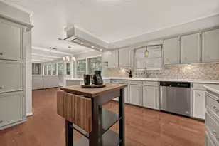 8007 Vickridge Ln, Spring, TX 77379 - Photo 12