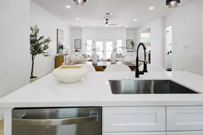 1214 W 24th Street #B, Houston, TX 77008 - Photo 12