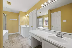 9307 Alzaada Ln, Houston, TX 77070 - Photo 16