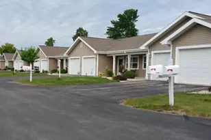 334 Wallace St, Other, WI 54113 - Photo 2