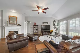 2307 Megellan Point Ln, Pearland, TX 77584 - Photo 8