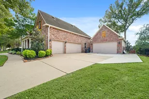 4703 Oxbow Cir W, Fulshear, TX 77441 - Photo 2