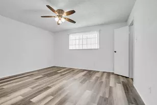 6701 Sands Point Dr Dr, Houston, TX 77074 - Photo 4