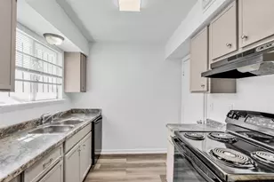 6701 Sands Point Dr Dr, Houston, TX 77074 - Photo 8