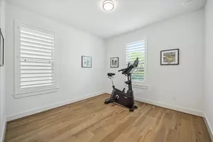 930 Dunleigh Meadows Ln, Houston, TX 77055 - Photo 26