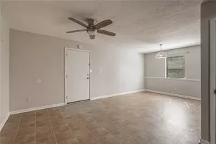 1329 Windsor St, Huntsville, TX 77340 - Photo 20