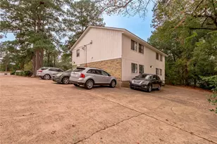 1329 Windsor St, Huntsville, TX 77340 - Photo 12