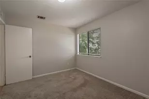 1329 Windsor St, Huntsville, TX 77340 - Photo 34