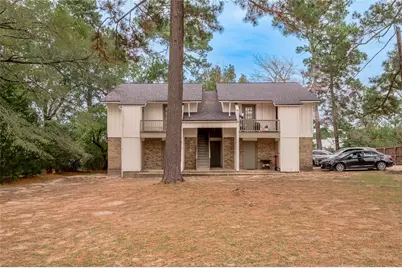 1329 Windsor Street, Huntsville, TX 77340 - Photo 4