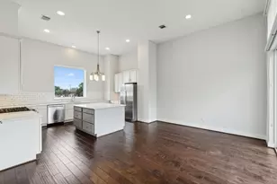 843 W 23rd St, Houston, TX 77008 - Photo 14