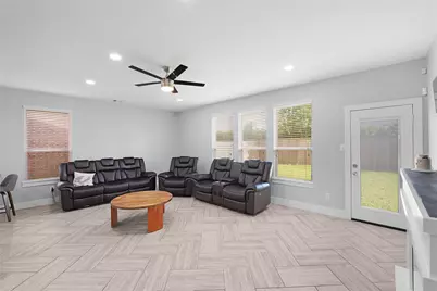 14511 Painted Sands Trail, Houston, TX 77049 - Photo 12