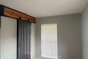 8926 Duane St, Houston, TX 77051 - Photo 10