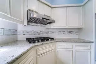 226 Squires Bend, Stafford, TX 77477 - Photo 12