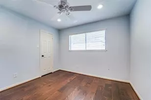 226 Squires Bend, Stafford, TX 77477 - Photo 14