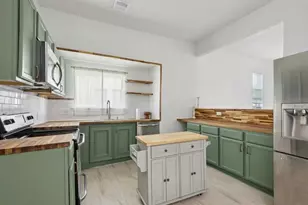 2290 Orange St, Beaumont, TX 77701 - Photo 4