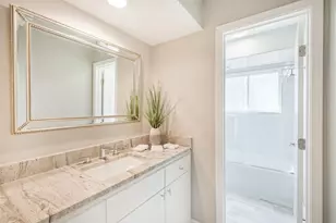1007 Arrow Hill Rd, Houston, TX 77077 - Photo 32