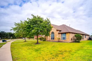 9323 Hillhaven Ct, Rosenberg, TX 77469 - Photo 2